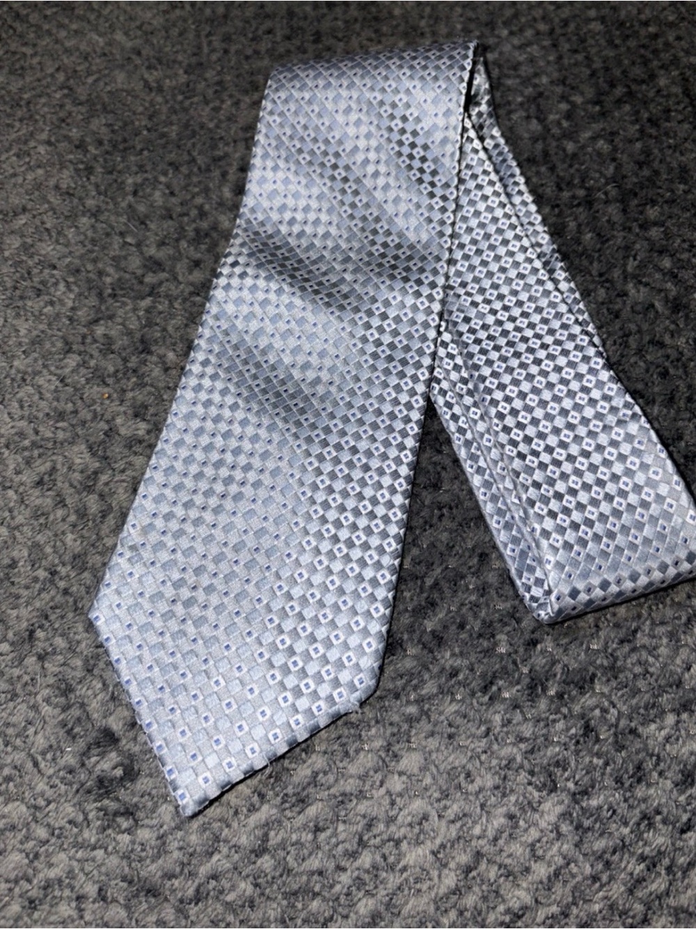 Michael Kors 100% Silk Tie RN 121148 Gray And Lavender Small Checkered Print EUC